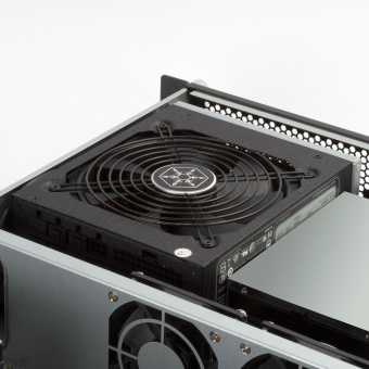 Корпус Silverstone SST-RM23-502